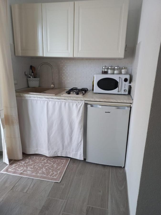 Appartamento Casa Marta Enas Esterno foto